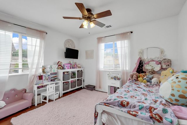 633 Castle Haven Dr, Tracy, CA 95377