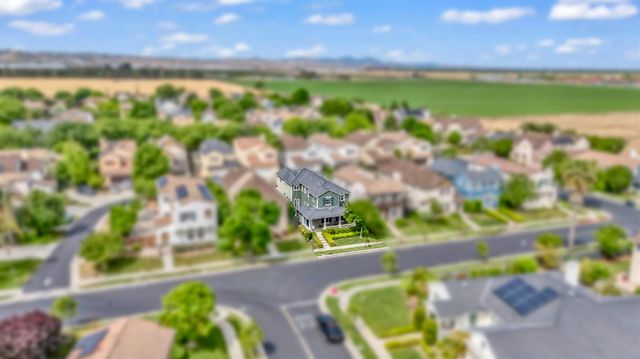 633 Castle Haven Dr, Tracy, CA 95377