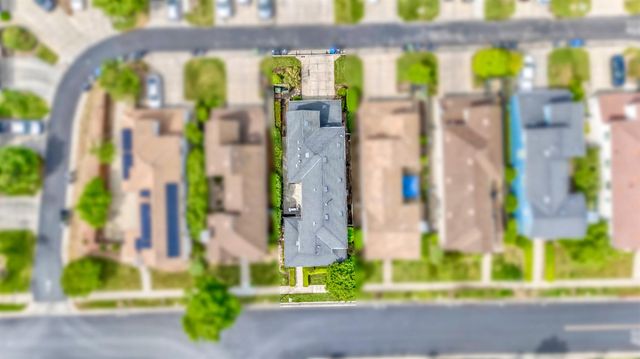 633 Castle Haven Dr, Tracy, CA 95377