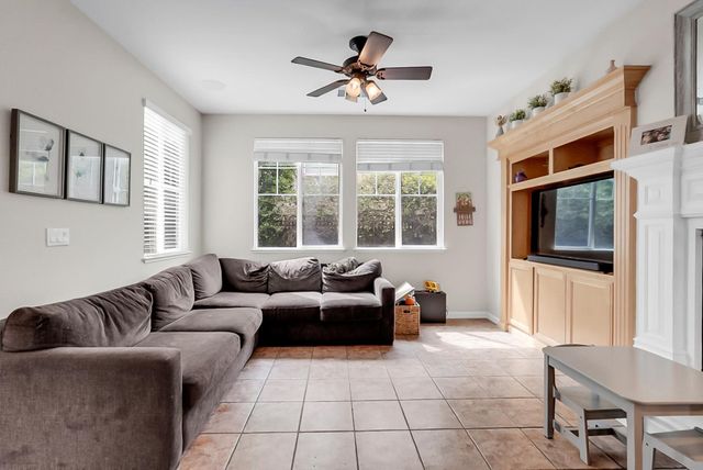 633 Castle Haven Dr, Tracy, CA 95377