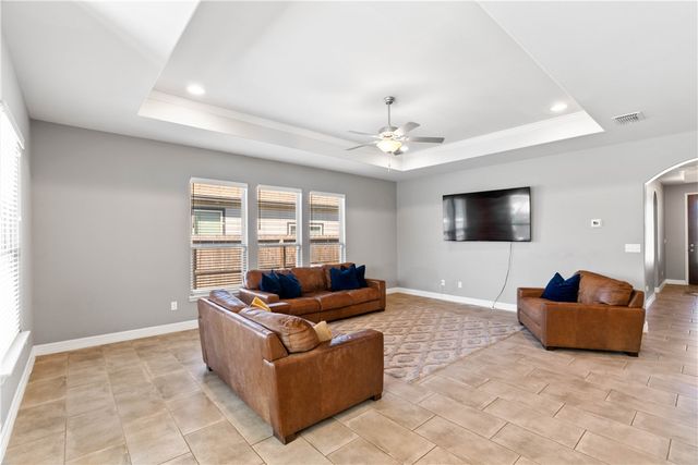 1815 Monterey Bay Dr, Portland, TX 78374