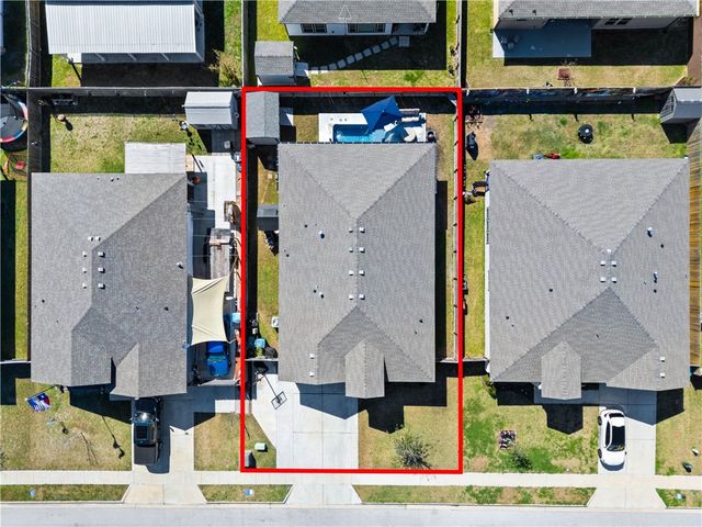 1815 Monterey Bay Dr, Portland, TX 78374