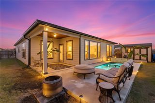 1815 Monterey Bay Dr, Portland, TX 78374