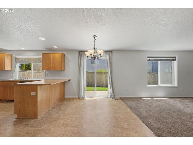4007 Ne 165TH Pl, Vancouver, WA 98682