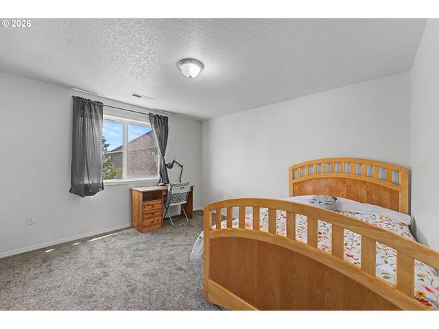 4007 Ne 165TH Pl, Vancouver, WA 98682