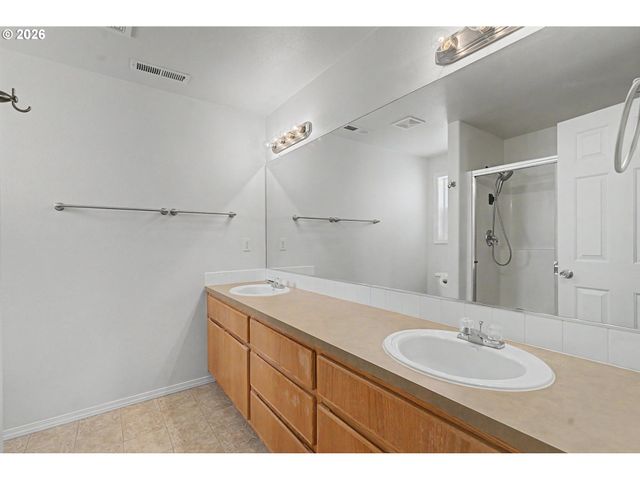 4007 Ne 165TH Pl, Vancouver, WA 98682