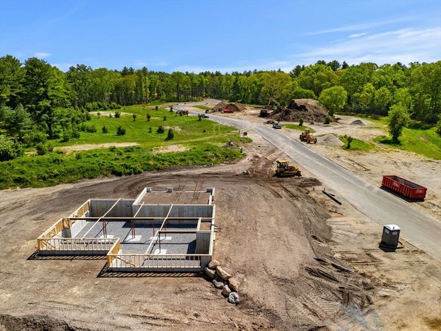 7 Germain Way 14, Norton, MA 02766