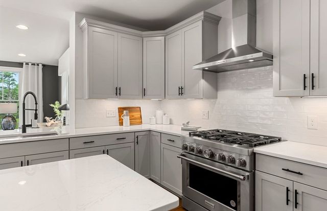 7 Germain Way 14, Norton, MA 02766