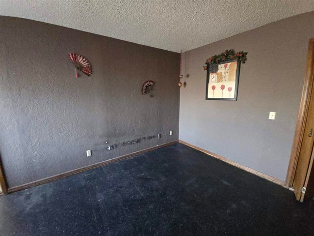 321 Sunnybrook Dr, Frederick, OK 73542