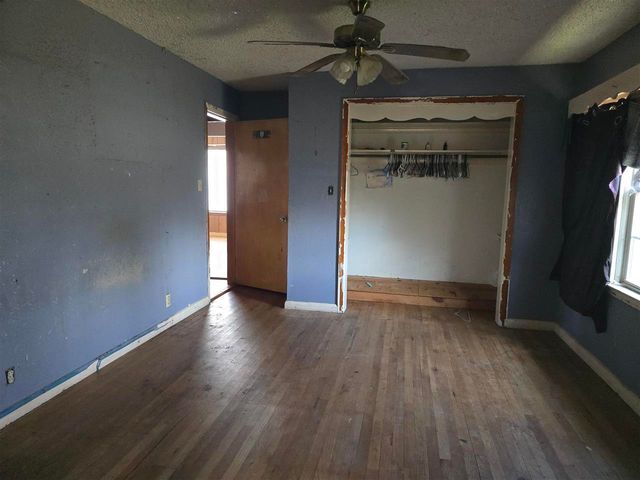 321 Sunnybrook Dr, Frederick, OK 73542