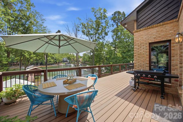 20334 Bethelwood Lane, Cornelius, NC 28031