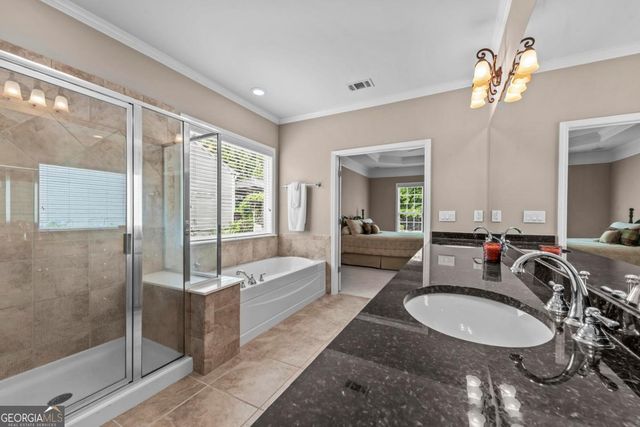 1000 Deep Water Way, Greensboro, GA 30642