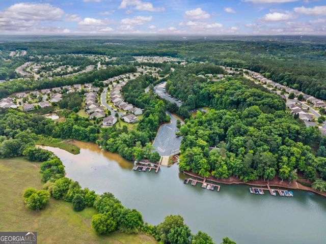 1000 Deep Water Way, Greensboro, GA 30642