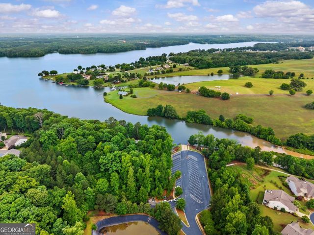 1000 Deep Water Way, Greensboro, GA 30642
