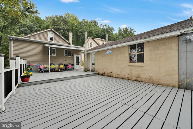 261 W POPLAR ST, Fleetwood, PA 19522