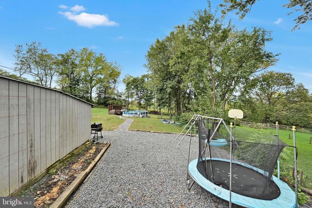 261 W POPLAR ST, Fleetwood, PA 19522