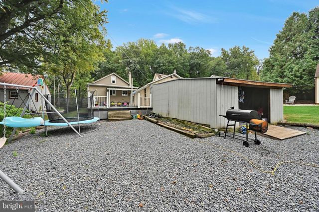261 W POPLAR ST, Fleetwood, PA 19522