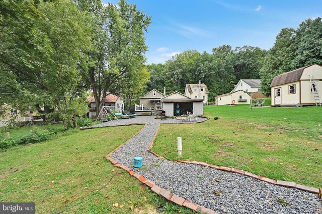 261 W POPLAR ST, Fleetwood, PA 19522