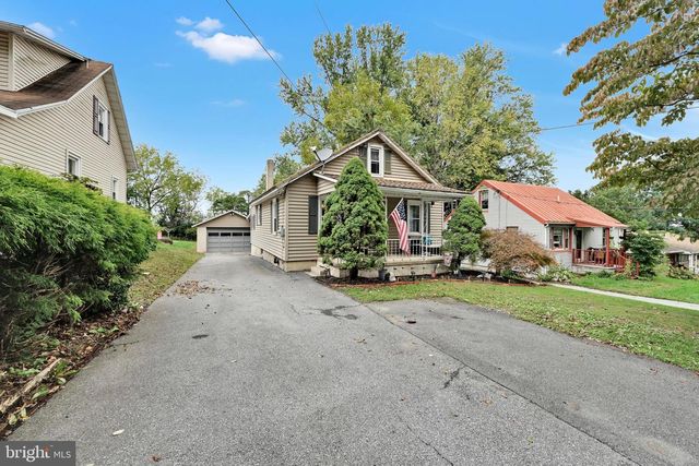 261 W POPLAR ST, Fleetwood, PA 19522