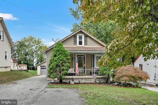 261 W POPLAR ST, Fleetwood, PA 19522