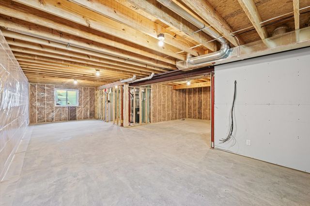 302 Sutton Drive, Savoy, IL 61874