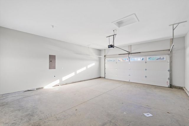 302 Sutton Drive, Savoy, IL 61874