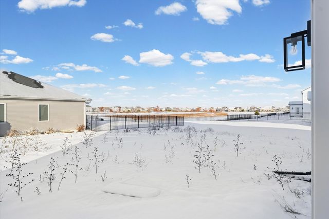 302 Sutton Drive, Savoy, IL 61874