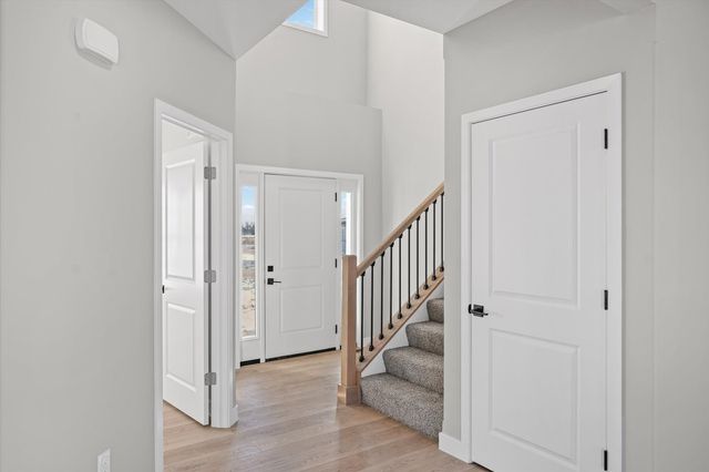 302 Sutton Drive, Savoy, IL 61874