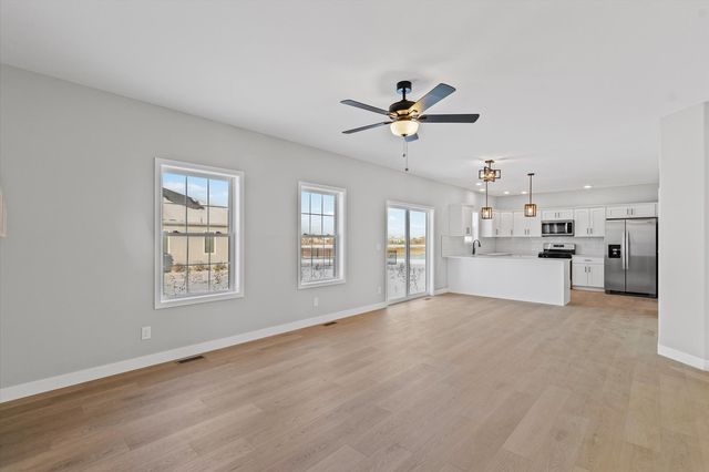 302 Sutton Drive, Savoy, IL 61874