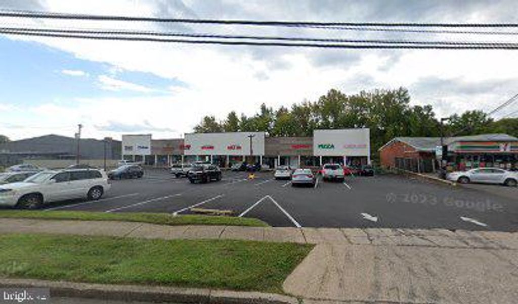 914 TRENTON RD #3, FAIRLESS HILLS, PA 19030 — exterior