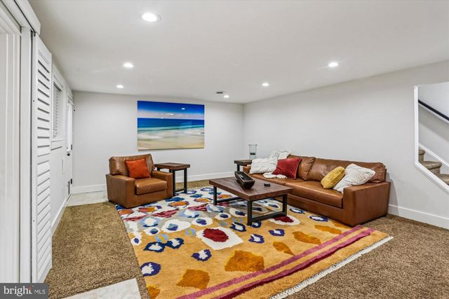 7809 ARCHBOLD TER, Cabin John, MD 20818