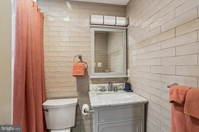 7809 ARCHBOLD TER, Cabin John, MD 20818