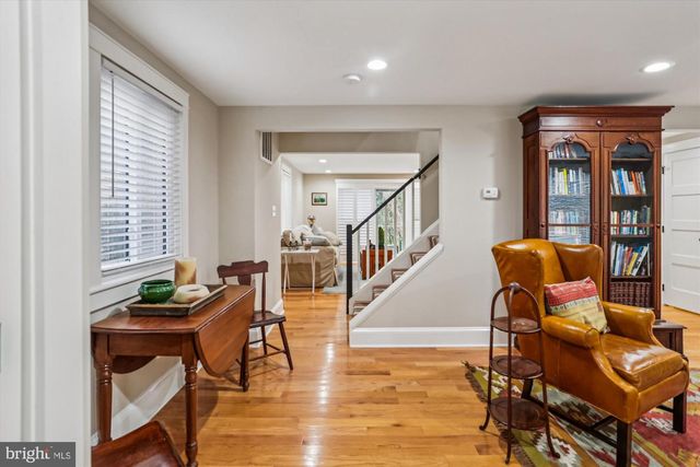 7809 ARCHBOLD TER, Cabin John, MD 20818