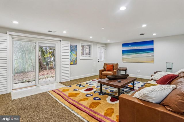 7809 ARCHBOLD TER, Cabin John, MD 20818