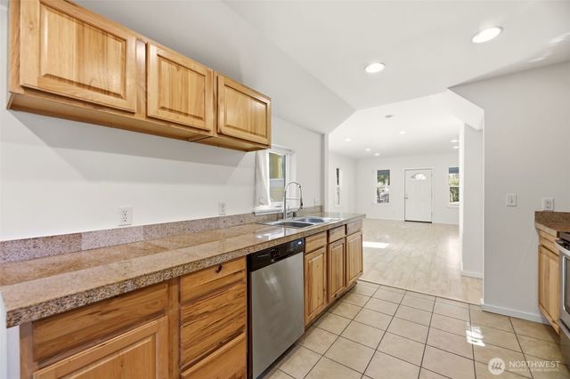 1710 36th Street, Everett, WA 98201