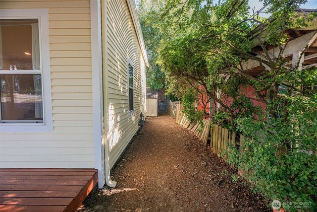 1710 36th Street, Everett, WA 98201