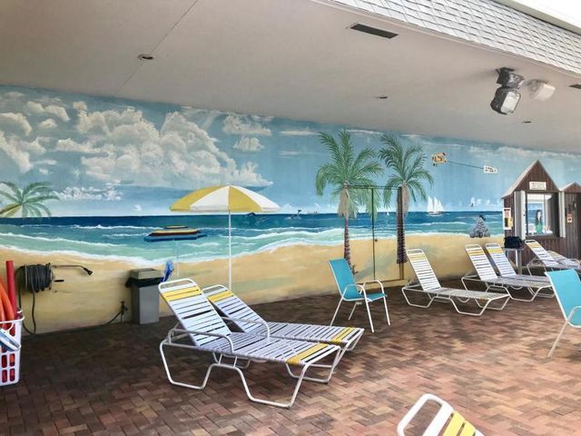 2880 Lake Osborne Drive 205, Lake Worth Beach, FL 33461