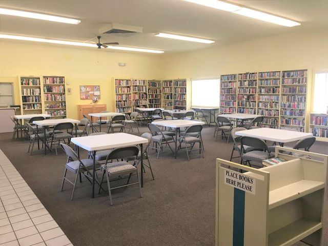 2880 Lake Osborne Drive 205, Lake Worth Beach, FL 33461