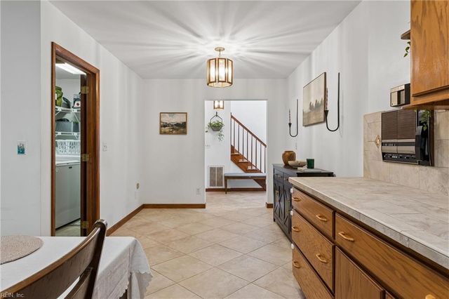 12465 Titus Cove LNDG, Carrollton, VA 23314