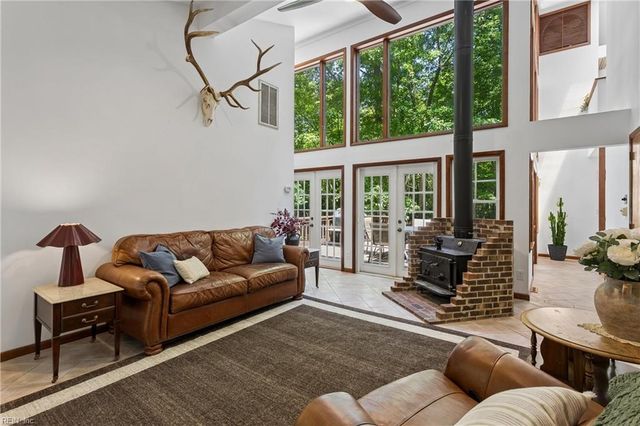 12465 Titus Cove LNDG, Carrollton, VA 23314