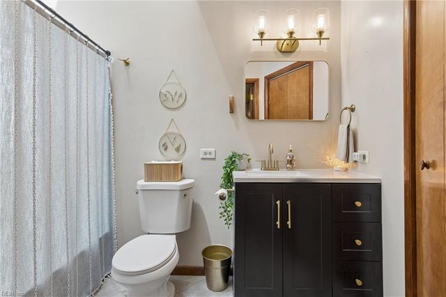 12465 Titus Cove LNDG, Carrollton, VA 23314