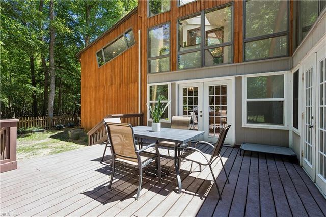 12465 Titus Cove LNDG, Carrollton, VA 23314