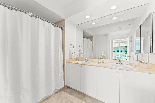 1551 N Flagler Drive 1415, West Palm Beach, FL 33401