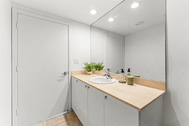 1551 N Flagler Drive 1415, West Palm Beach, FL 33401