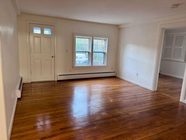 65-R Pleasant St 1, Marblehead, MA 01945