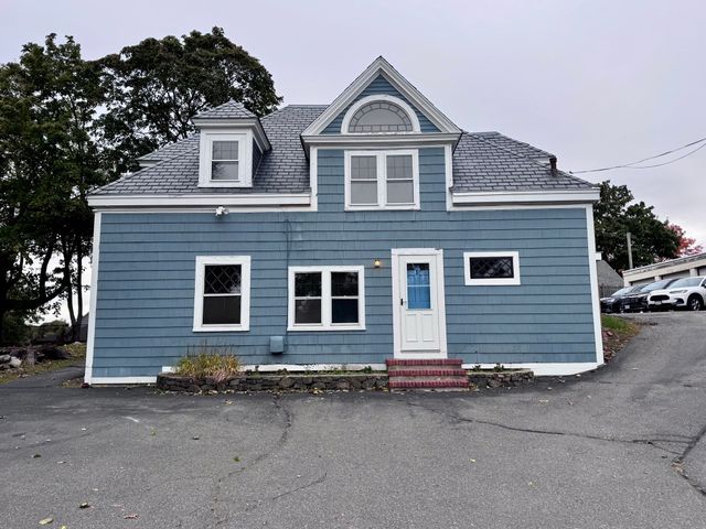 65-R Pleasant St 1, Marblehead, MA 01945