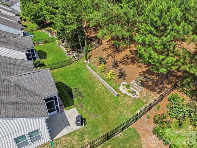 1874 Larkspur Way, Tega Cay, SC 29708