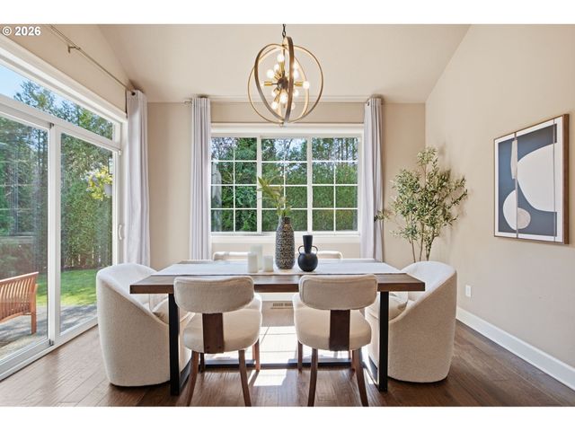 15677 FIELDSTONE Dr, Lake Oswego, OR 97035