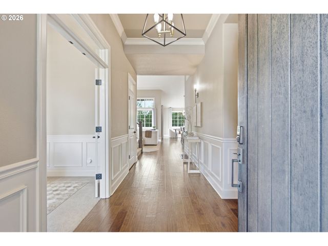 15677 FIELDSTONE Dr, Lake Oswego, OR 97035
