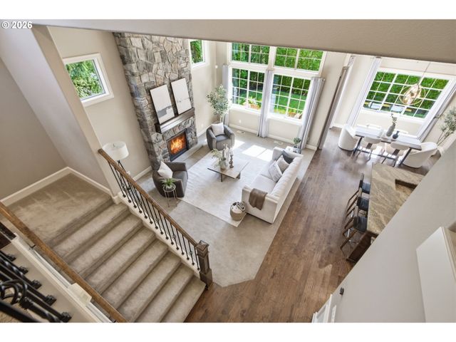 15677 FIELDSTONE Dr, Lake Oswego, OR 97035